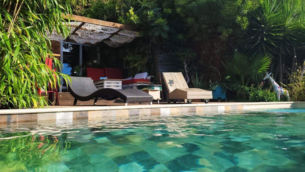 Apartment De Charme Avec Piscine Et Jacuzzi